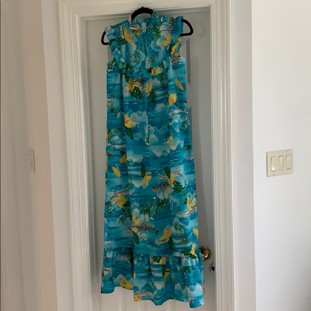 MADE IN HAWAII luau dress perfect condition